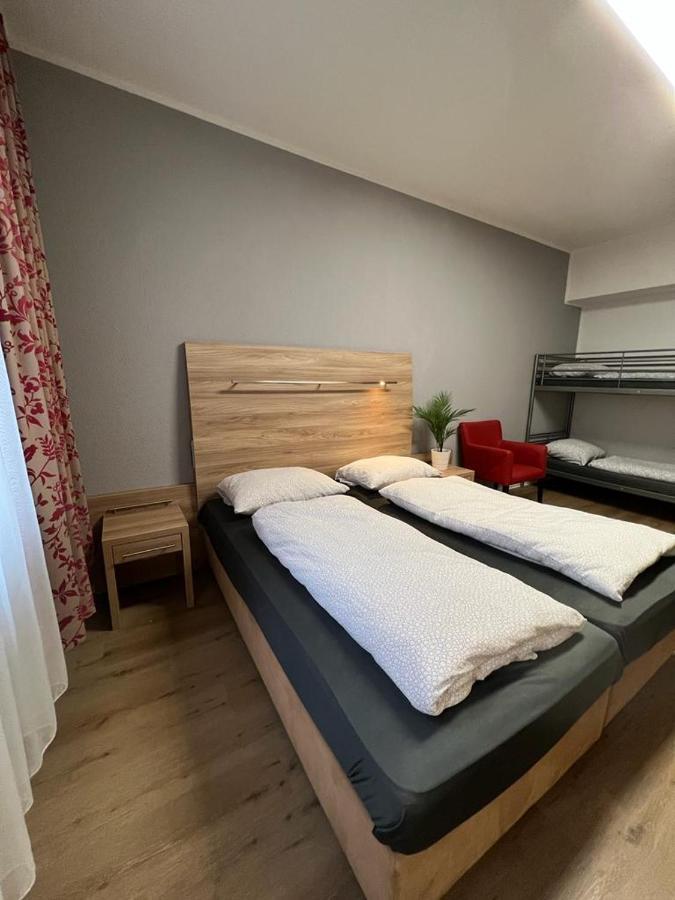 Black Sheep Hostel *